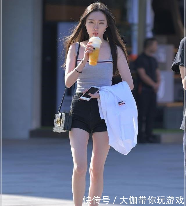 装扮 动人心扉的瑜伽裤装扮增添沉稳气质,百搭耐看又大方,时尚达人!