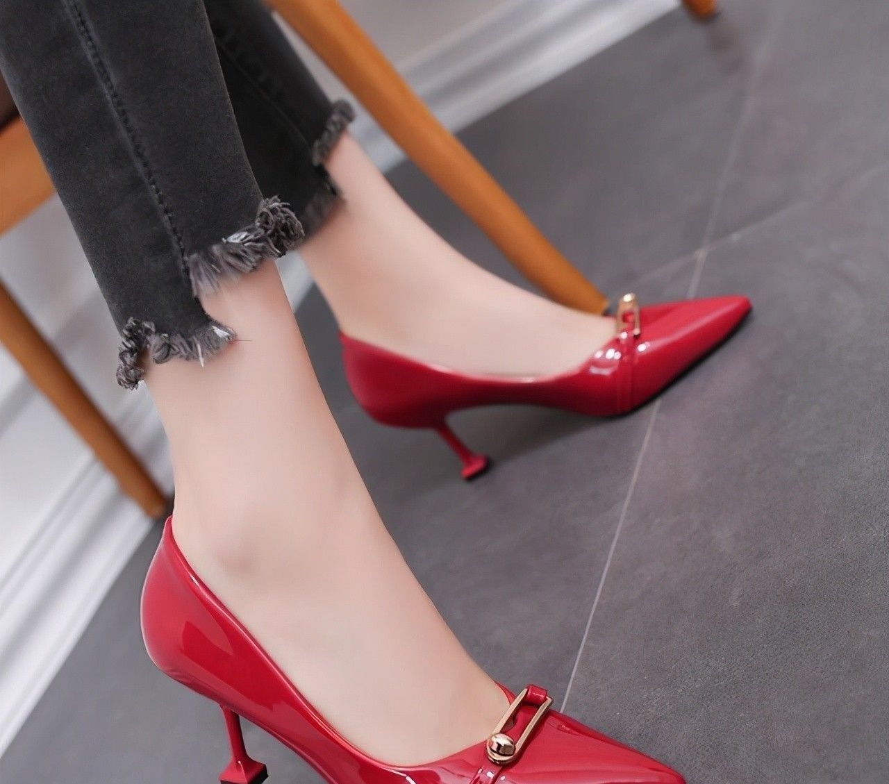 迷人 尖头细跟高跟鞋,你想怎么迷人就怎么迷人