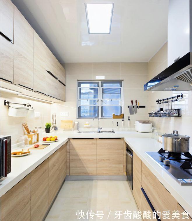 餐边柜|120㎡极简新房,清亮的薄荷绿墙面,吧台和餐边柜是最大亮点