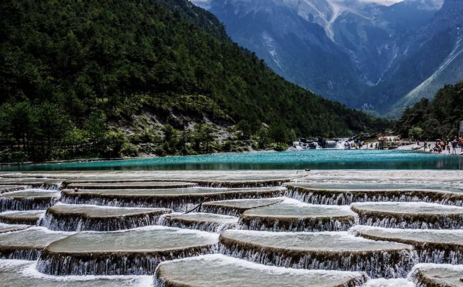 山顶|人间仙境！白水河进化成的蓝月谷，藏在玉龙雪山下的“世外桃源”