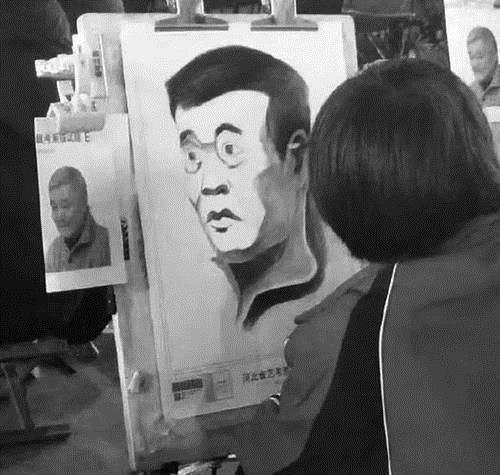 素描画@这些美术生的灵魂画作,让人难以接受,甚至忍不住笑出了声