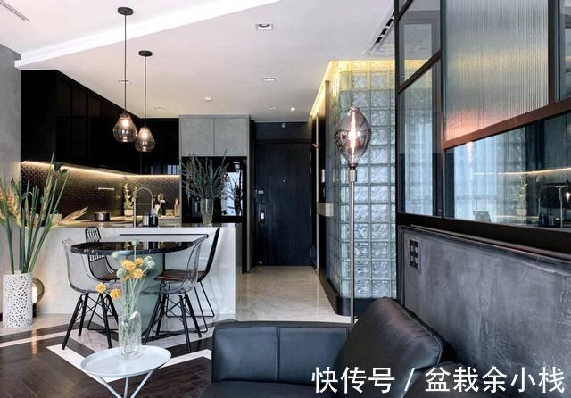 玻璃|76㎡小户型婚前买的,结婚后压力大就过来独居2天,朋友都很羡慕