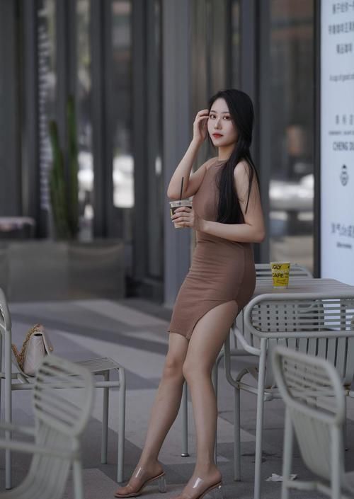 清凉又少女的彩色连衣裙,一秒秀出好身材,时髦精必备!