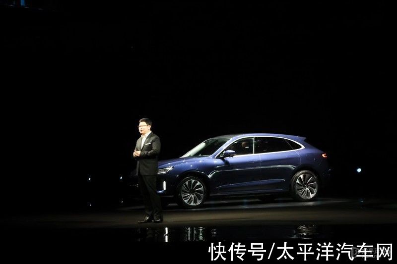 续航|华为放猛料了！赛力斯发布中型豪华SUV，预售25万起/续航超1000km