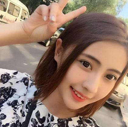 泄露|女儿长得太美,爸爸辞职当保镖?看到爸爸的颜值后,网友:羡慕了