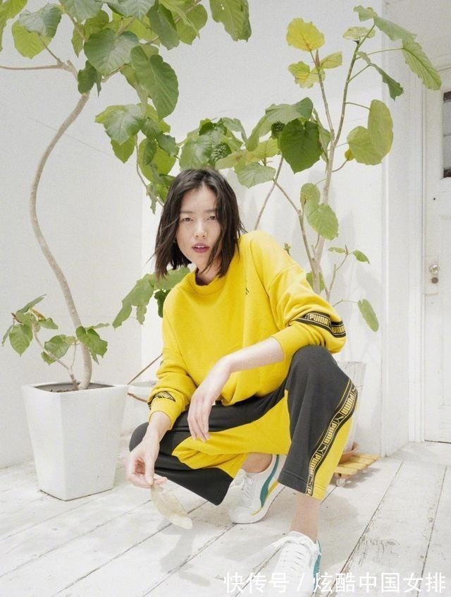 牛油果绿 奔五的女人,不要总穿黑白灰,多穿这3个“高级色”,非常显气质!