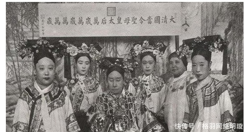 年轻|慈禧太后年轻的时候美么?为何能如此吸引皇帝?貌若天仙不为过