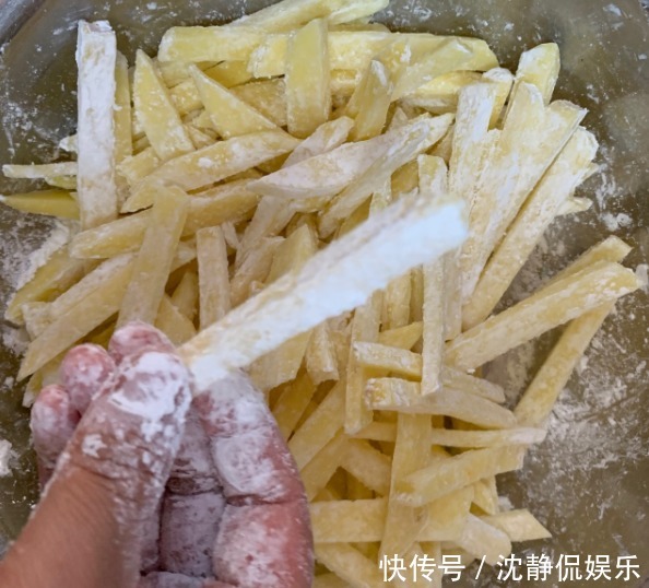  冷冻|自制薯条，直接冷冻还是先焯水很多人搞错，难怪不酥脆，还油腻