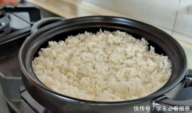 秋天,学会鸡腿此做法,不烤不煲汤,简单一做,酱香浓郁,特好吃!