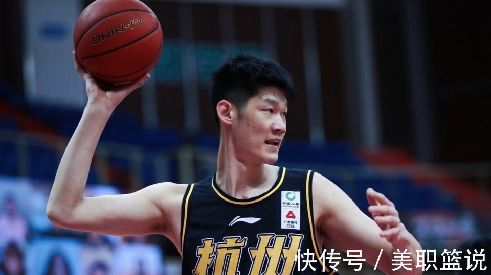 cbCBA辽宁男篮要引援?名记透露实情,有一弱点明显 杨鸣按理说知道