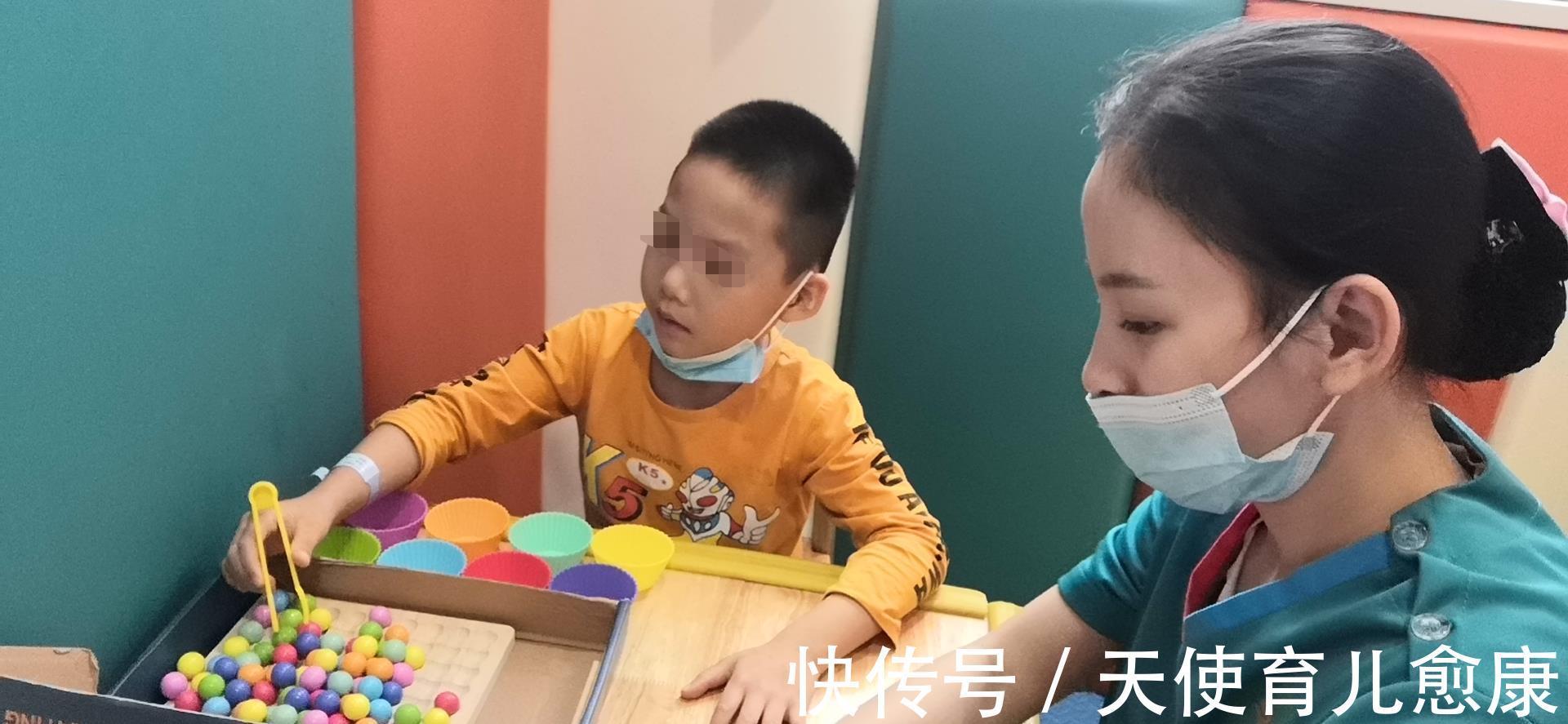 协调|【天使小课堂】家长必看,这些与手部相关的游戏,让孩子更聪明