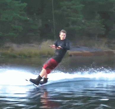 |搞笑GIF：让你们见识见识什么才叫真正的速度