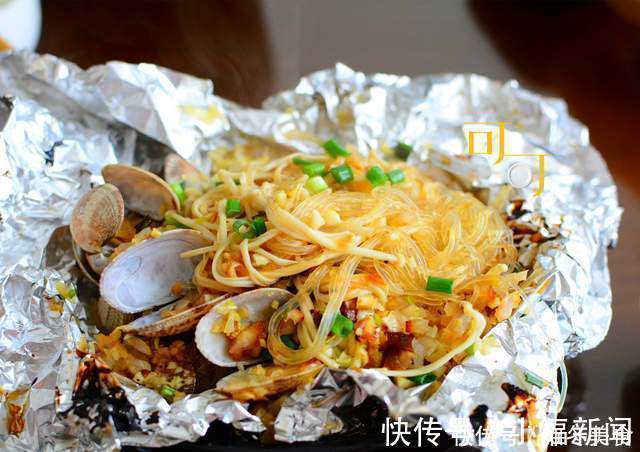 周末煮了三个菜，却放了一大桌，家人都说看上去特别有食欲