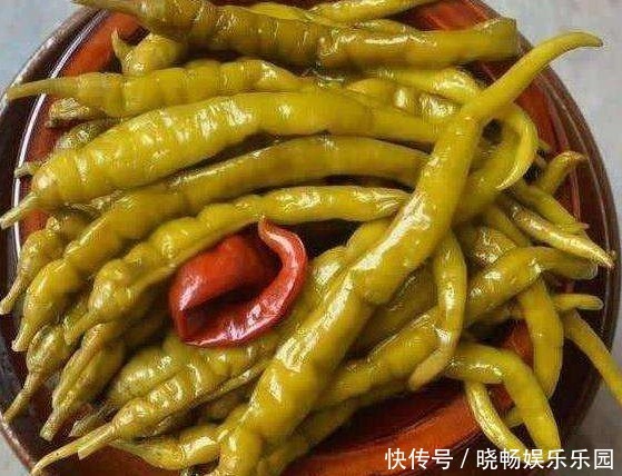 辣椒的时|腌辣椒别只知道撒盐,这一步必不可少,辣椒入味不腐烂