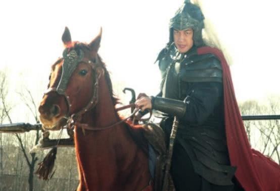 杂草丛生|此人是三国第一猛将,却被世人唾弃,如今墓地杂草丛生