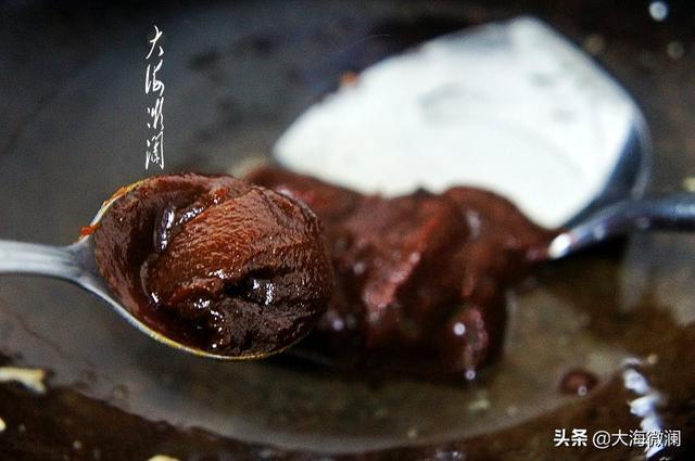 这菜饭馆几十元一盘,自己做十几元全家吃一顿,好吃又解馋