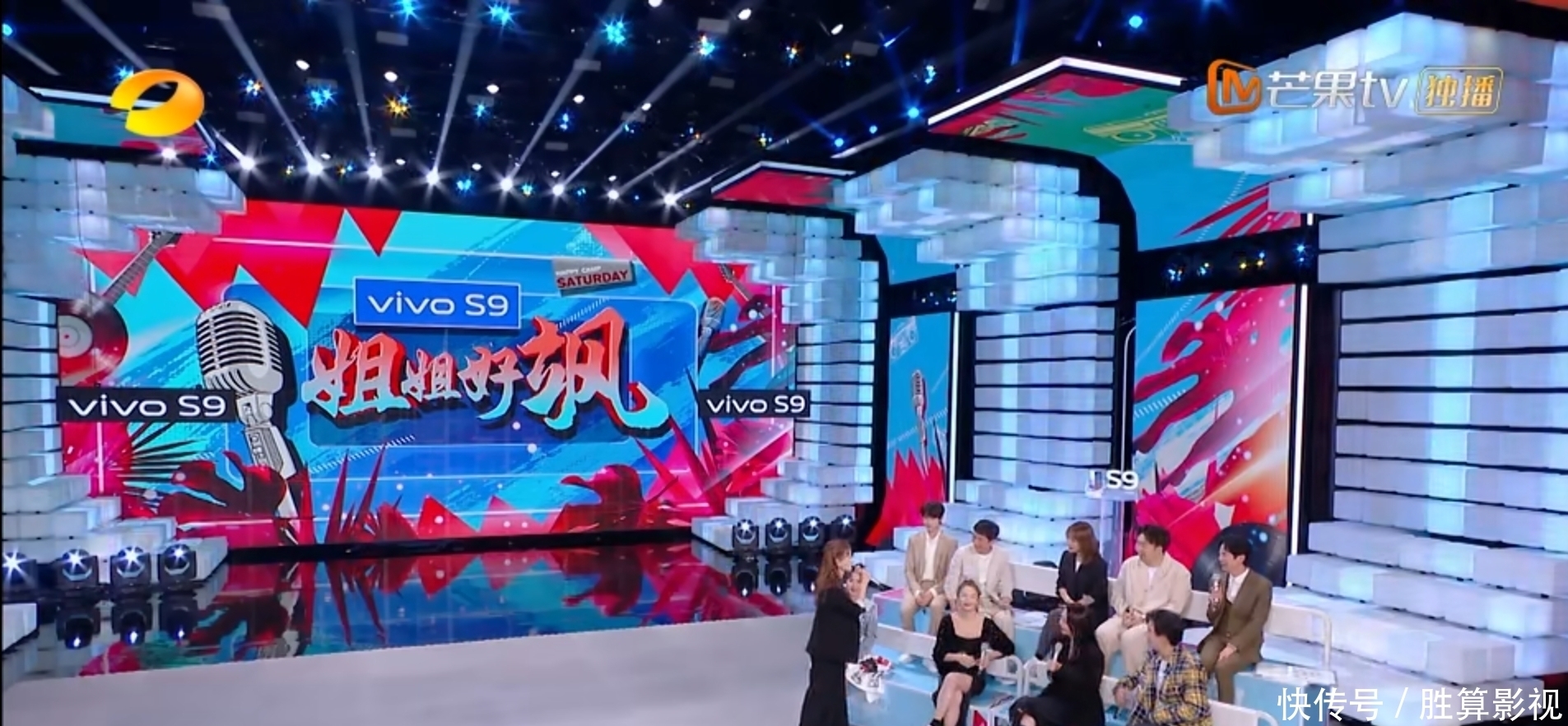 本期《快乐大本营》,李一桐毛晓彤,两位最名符其实的“飒姐”