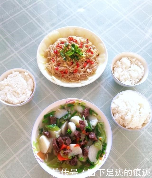 家常一日三餐,丈夫说比外面大餐还香,说他真有福气娶到个好媳妇