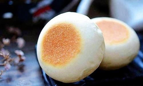 做这种饼不加一滴水，不含添加剂，松软香甜，大人孩子都爱吃！