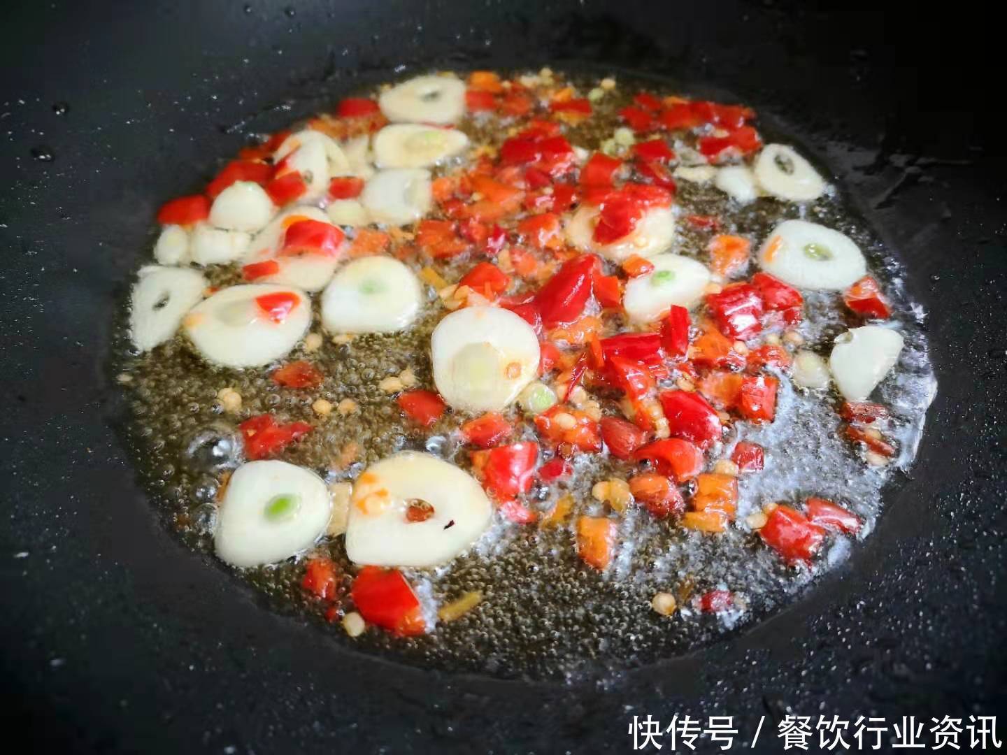 这菜是肠道清洁工,三天两头吃一次给身体做个大扫除,便宜又鲜美