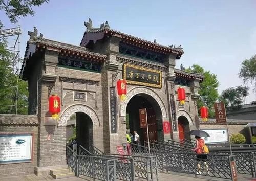 游客|巩义市康百万庄园、杜甫故里景区恢复开放，对全国游客一周免门票