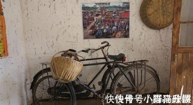 电视机|盘点八十年代装饰,儿时的高档装修,现在这些你还熟悉吗!
