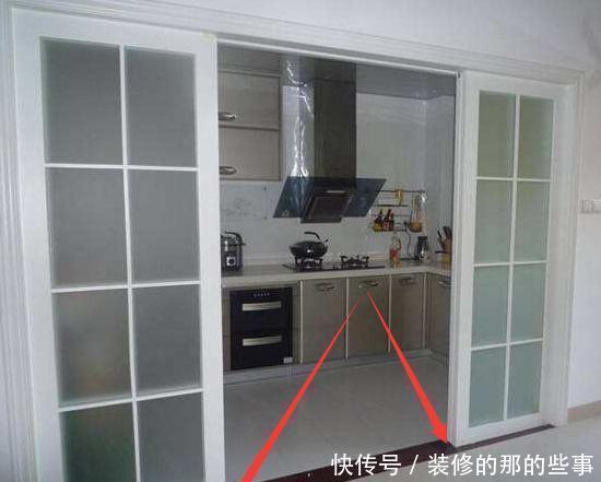 油烟|越来越多人都装这种厨房门，比推拉门好10倍，真想回家砸了重装