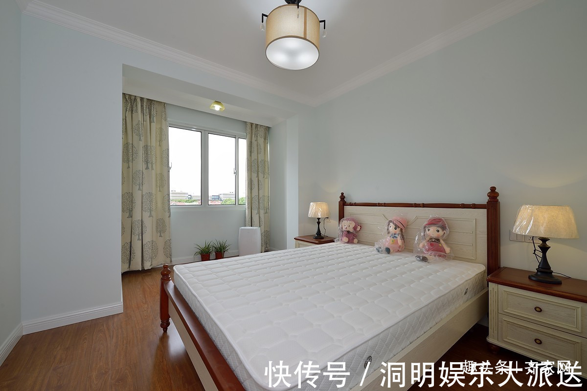 混搭|简约混搭二居,客厅照片墙存储家庭回忆,U型厨房设计,方便实用