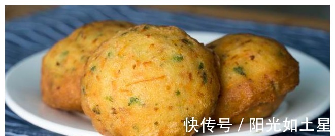 懒人版油饼做法,不用揉面,手不沾面,筷子一搅,外酥里软比肉香!