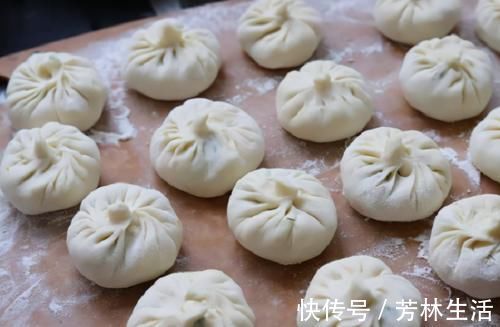 大忌|美食优选:蒸包子,直接上锅蒸是大忌!记住这3点,包子蓬松软绵不塌陷