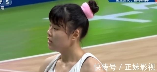 韩旭|中国女篮100-52狂胜夺冠,单节29-7悬殊比分,韩旭18+9李月汝14分