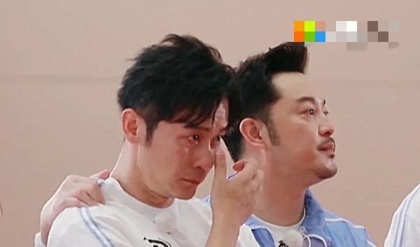 新老嘉宾有何区别临近收官baby李晨落泪，蔡徐坤无动于衷