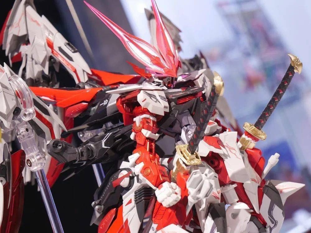 实物|新品：METALBUILD 异端红龙展出实物