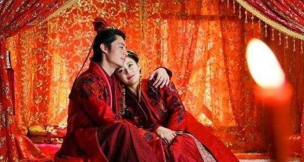 名门望族$才女对联招亲:青天白日,进退两难,穷秀才对出下联,喜结良缘