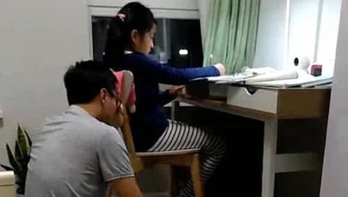 赵一|“我真辅导不了”,一道数学题难倒一家五口,低文化父母很崩溃