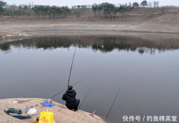 饵料|怎样在天寒地冻的冬季钓到鱼？分享一种我自配的冬季钓鲫饵