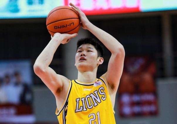 周琦|聯(lián)盟第一！聯(lián)盟第三！力壓王哲林沈梓捷，國產(chǎn)餅皇已成第二內(nèi)線