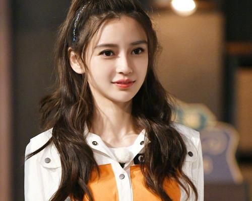 《奔跑吧》官宣第5位嘉宾，官博额外艾特两个人，郭麒麟回归有望