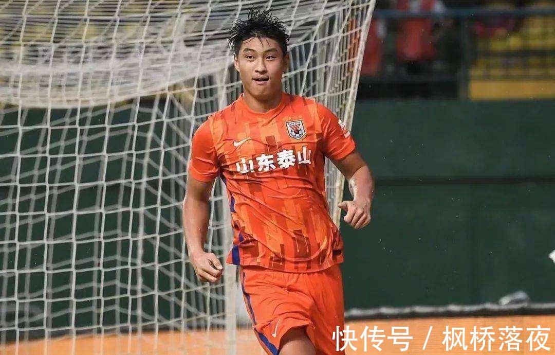 越南队|中超单赛季10球1助!在葡超训练3周未登场,22岁土炮首秀该来了!