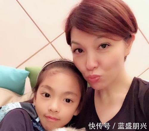 米自由泳|奥运冠军21岁退役,儿子加入英国国籍,二婚后回国创业身价过亿!