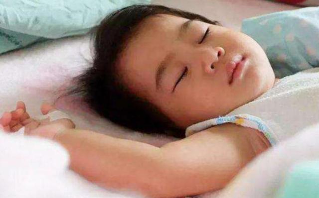 入睡|孩子的入睡时间影响智商？调查结果来了，多半孩子可能不达标