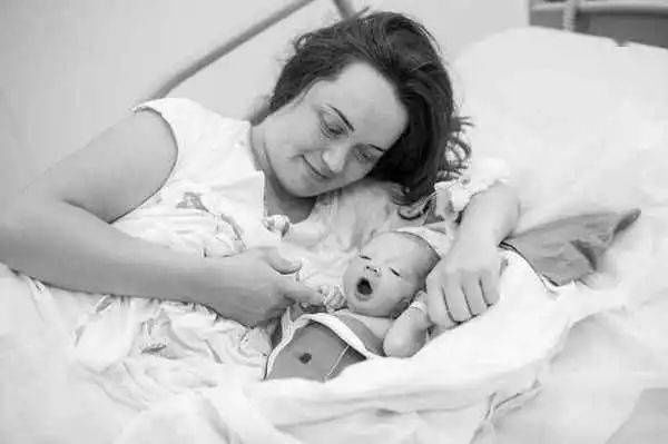 分娩|震撼!实拍产妇分娩全过程,记录新生命诞生的艰辛美好