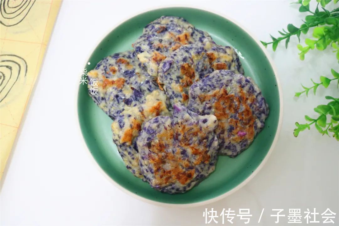 面食|这饼食材多,营养全,5个孩子抢着吃,网友:看着就美味