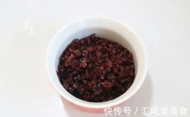 懒人版大米发糕，米香四溢，柔软香甜，比蛋糕还好吃