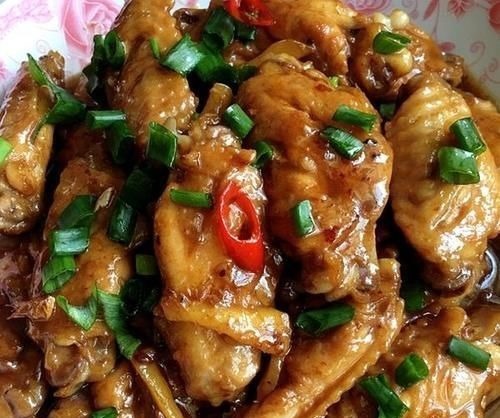 香味十足让人垂涎的5道家常菜，简单又美味，厨房新手都能轻松胜任！