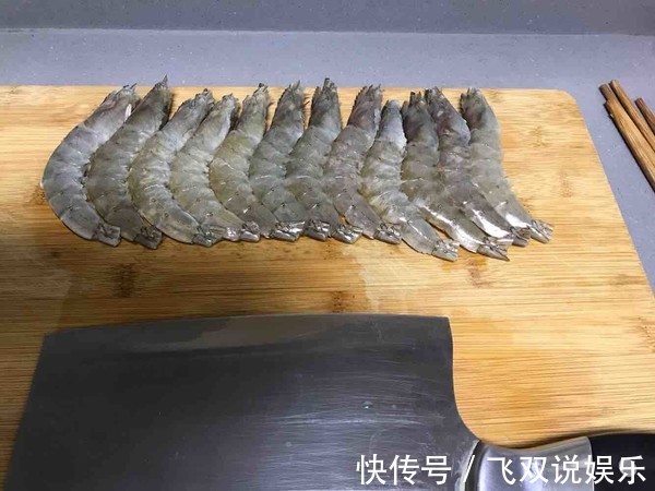 gt|保存大虾,直接冻冰箱就错了!教你一方法,冻几个月还像刚买的