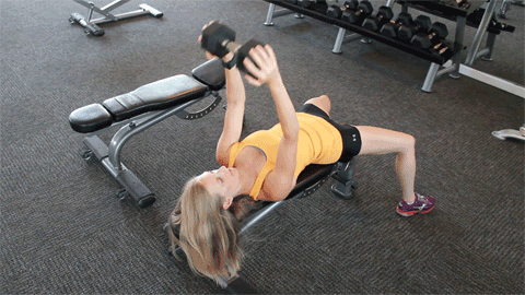 运动|要长肌肉,建议试试一些基本的运动,例如俯卧撑,无氧运动等