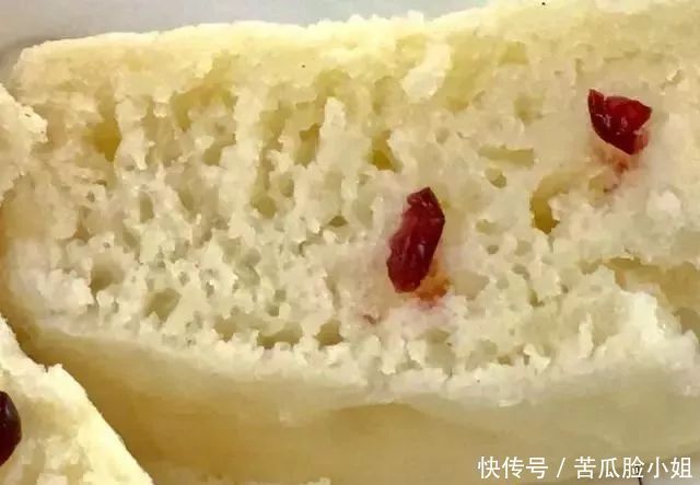 一盒牛奶一碗米，六克酵母四勺糖，在家制作儿时最爱的美食蒸米糕