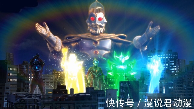 泽塔|特利迦10月高潮剧情,闪耀特利迦使出分身,8大奥特战士混战