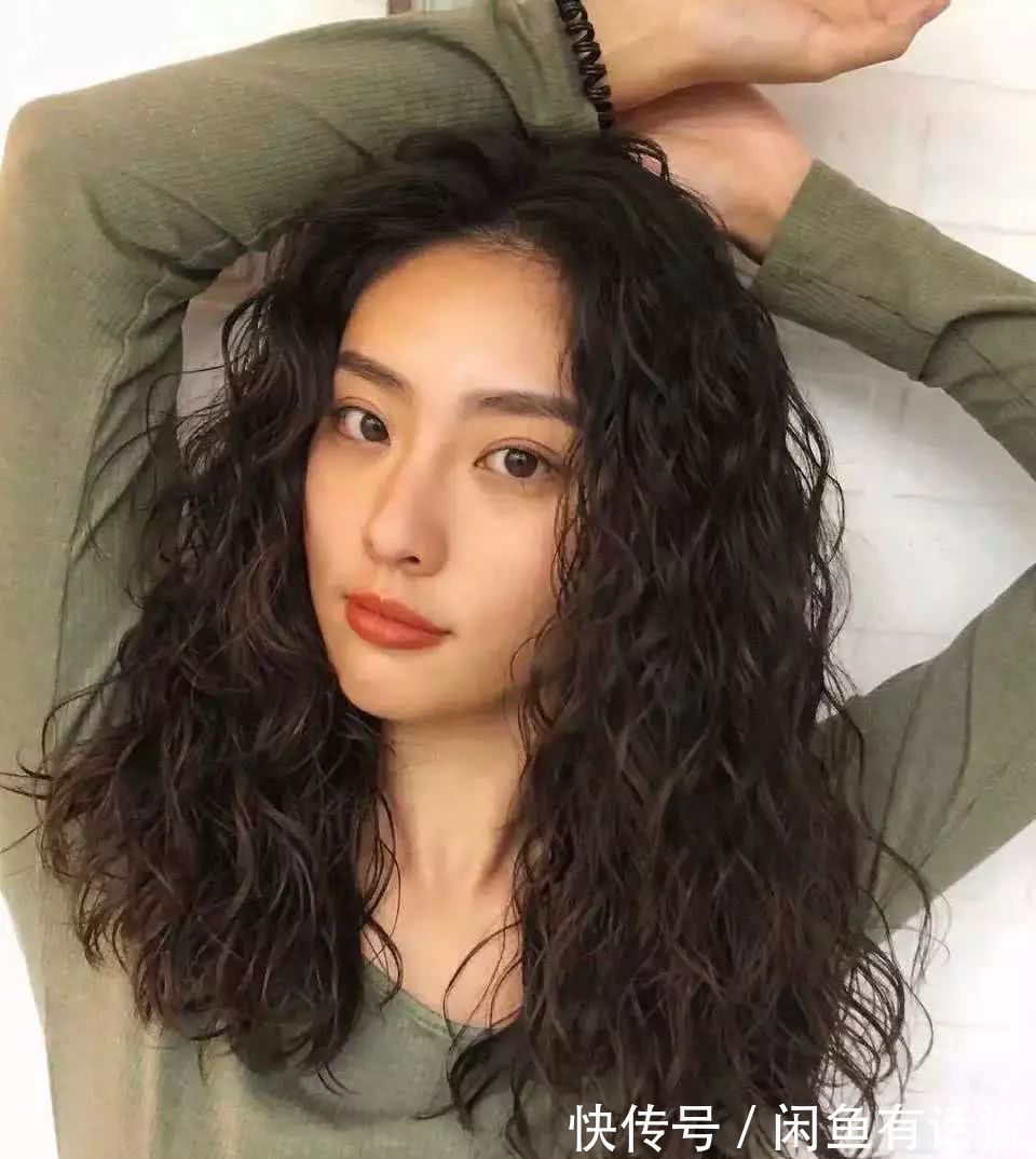 泡面卷 女人不到160尽量少留这4种发型,显矮还拖累气质,特别是第2种